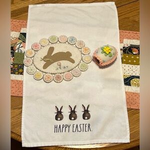 Vintage Set (3) Easter Penny Rug, Sugar Mold & Rae Dunn Towel 🐇